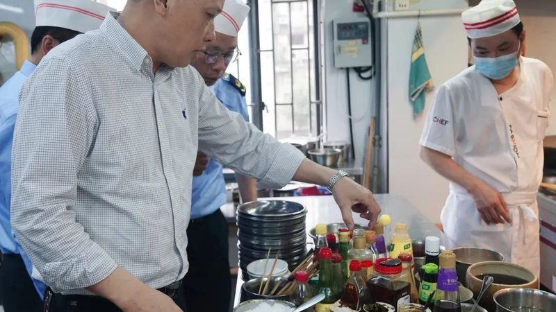 临期零食批发加盟，揭秘那些不为人知的流程要点