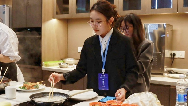 新手如何开启餐饮加盟小成本项目之旅？**