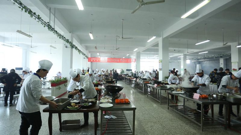 餐饮加盟设备：如何选择合适的厂家直销报价单**